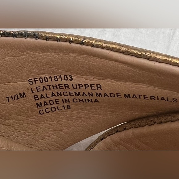 Söfft Antique Gold Wedge Sandals NEW  Size 7 1/2 - Picture 6 of 6